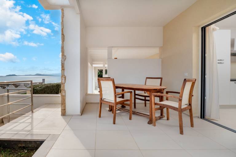 Vacation home with fast internet, jacuzzi & patio | Sea view | Close to the beach | Dogs allowed in Golfo Aranci