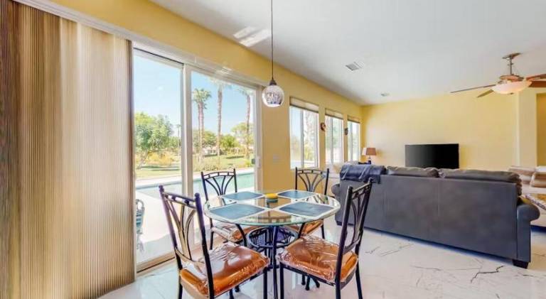 Pleasant vacation home with pool & jacuzzi | Pet-friendly — photo 3