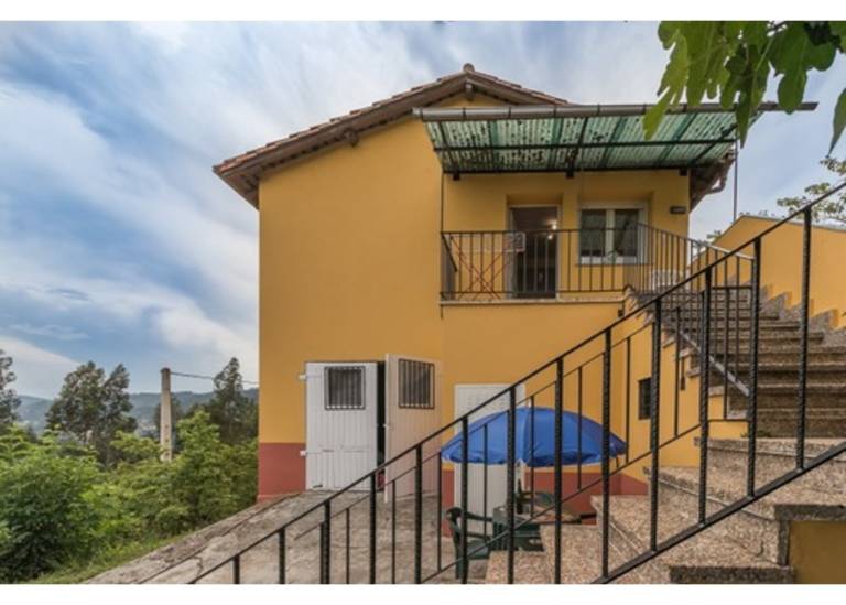Casa El Trabaz mit Bergblick und privatem Garten
