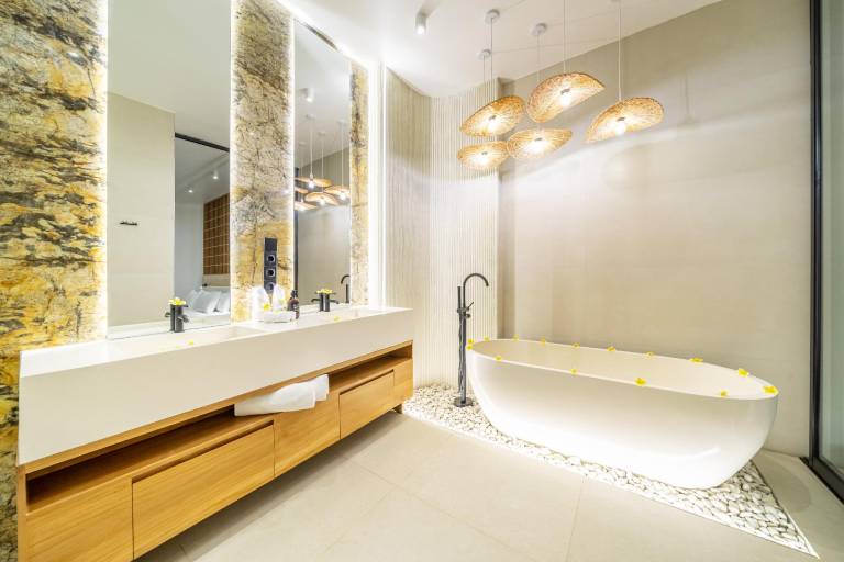 Villa with pool & yard | Suitable for remote work — photo 2