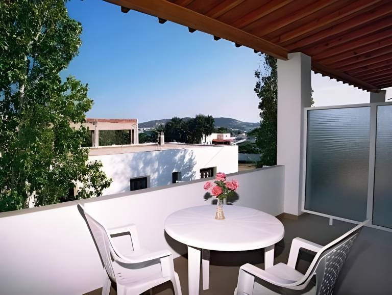 Letta's Apartments — photo 4
