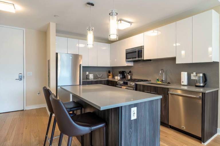 Family-oriented charming holiday apartment with BBQ, pool & terrace | Perfect for remote work | Pets allowed — photo 4