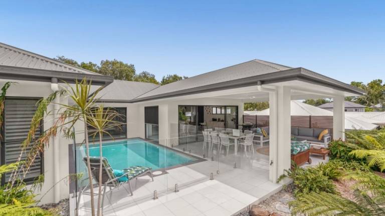 House  Clifton Beach