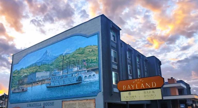 Rayland Hotel in The Dalles, OR