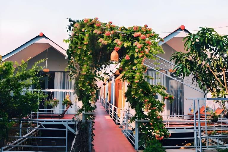 Rental apartment with terrace, garden & BBQ | Good for workation | Pets are welcome in Can Tho