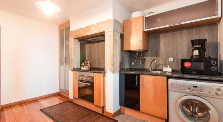 Apartment | Near São Jorge Castle | Good for workation | Dogs allowed — photo 5