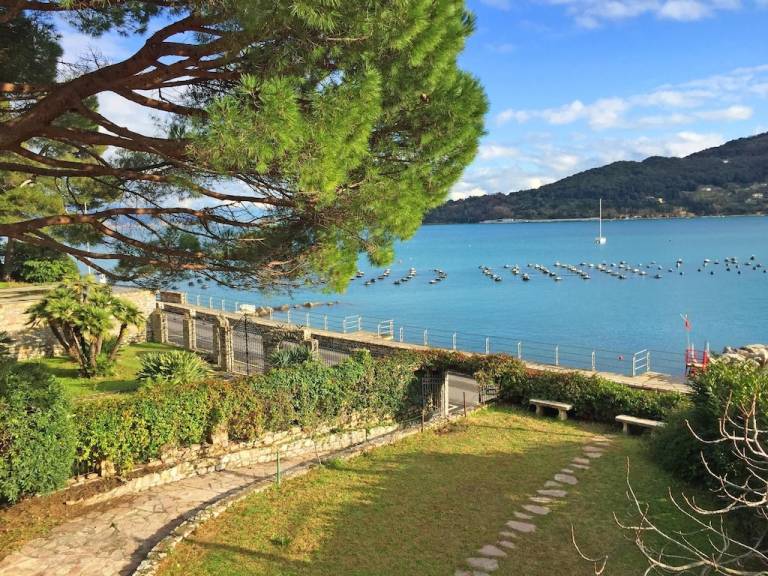 Villa  Portovenere