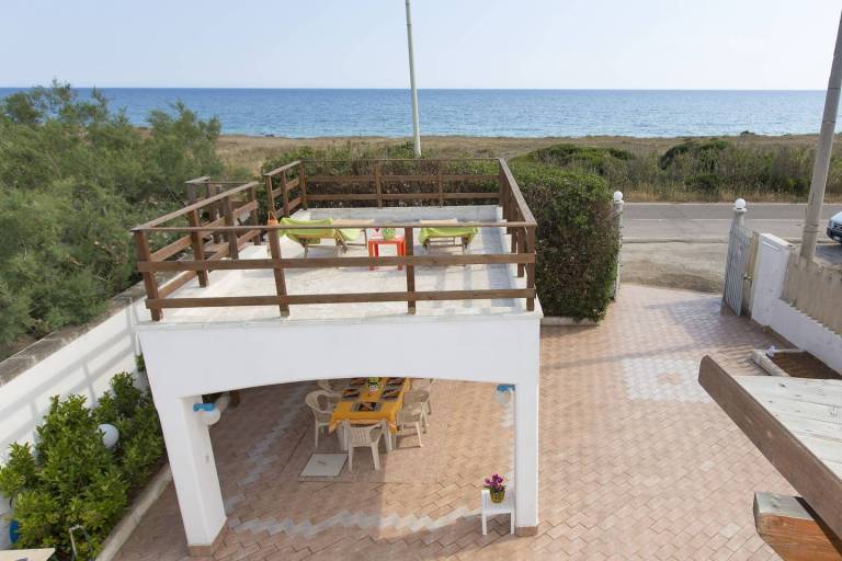 Villa with garden, grill & terrace | Sea view — photo 5