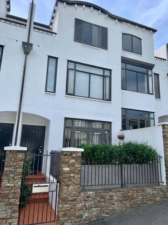 House  Ponsonby
