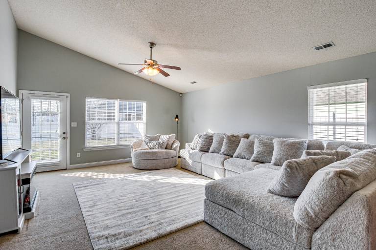 Work-Friendly Madison Home Near Research Park — photo 4