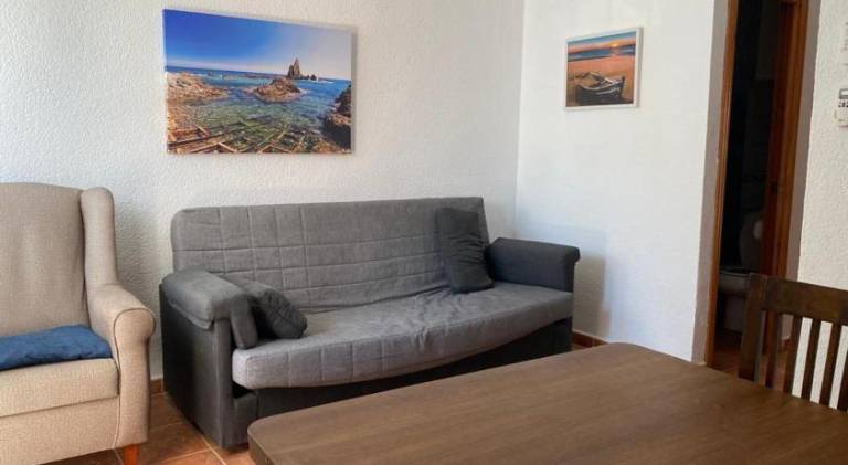 Apartment with 2 rooms for 4 persons — photo 4