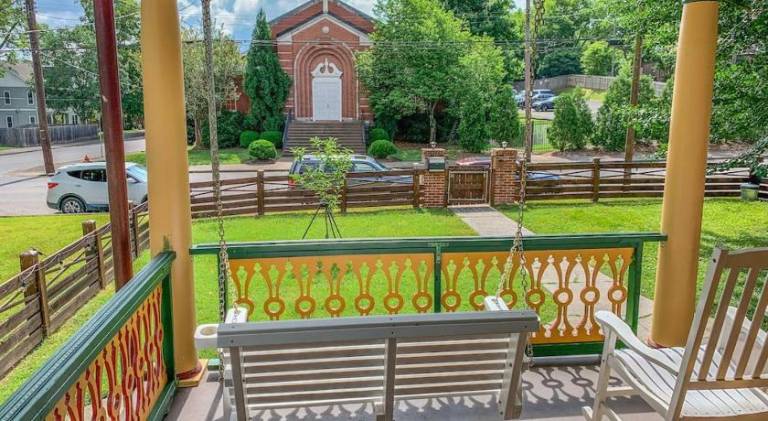 Vacation home with 2 rooms for 8 persons in Nashville, TN