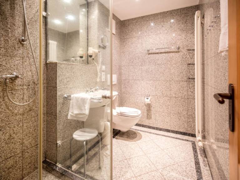 Komfort Ferienwohnung mit 2 Schlafzimmern und Balkon im Obergeschoss — photo 5