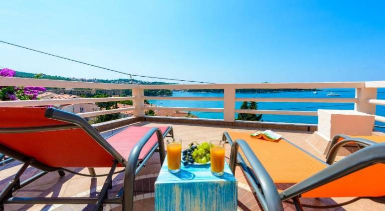 Apartment with terrace | Close to the beach | Pet-friendly — photo 2