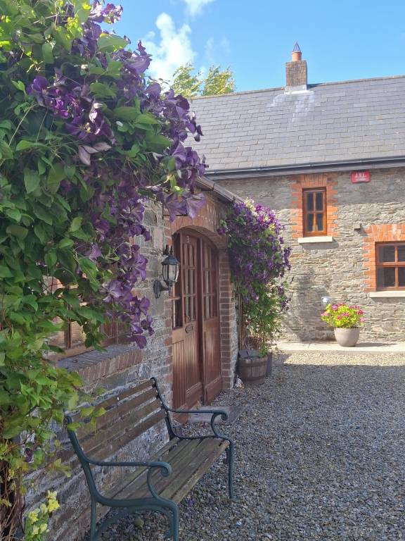 Cottage Derrycammagh