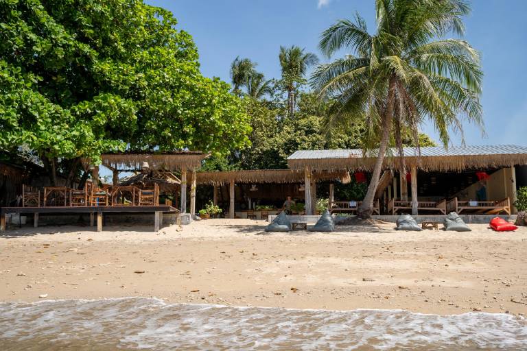 Isara Lanta Beach Resort — photo 4