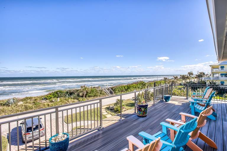 Beachfront Dream Home 4 bedroom 3 bath 6060S