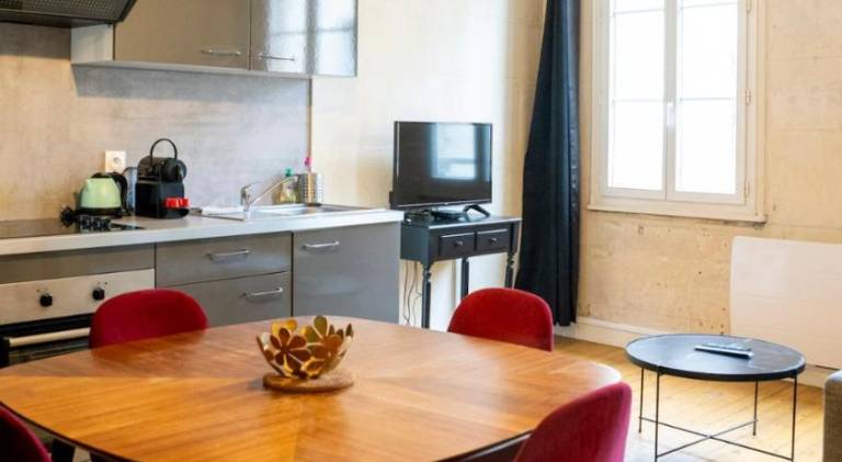 Apartment with 1 room for 4 persons in Mondeville