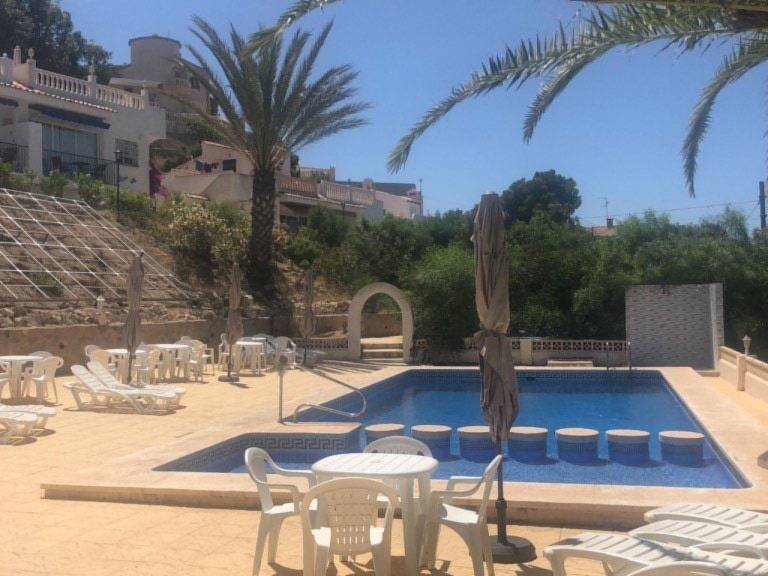 Vacation home with heated pool, patio & grill — photo 4