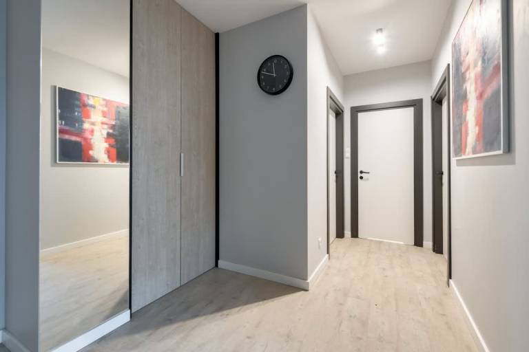 Fully equipped rental apartment with yard | Pets allowed — photo 3