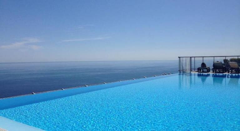 Rental apartment with pool — photo 3