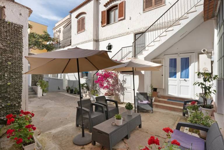 Apartment with patio | City view in Vico Equense