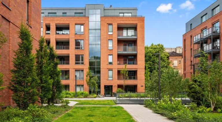 Rental apartment with terrace & yard | Close to St Mary’s Church in Gdansk