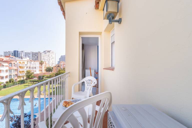 Wonderful apartment with terrace, yard & pool | Beach nearby | Pet-friendly — photo 2