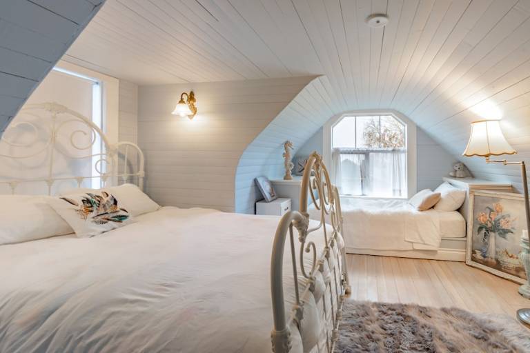 Bed and breakfast  Galiano Island