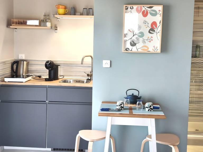 Studio "Private Room, En-Suite Bathroom" with Private Terrace, Wi-Fi and Air Conditioning — photo 4