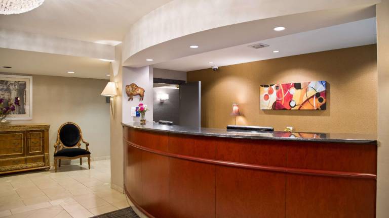 Best Western On The Avenue — photo 5