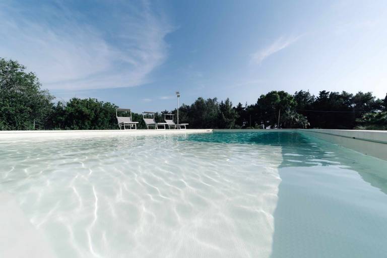Beautiful vacation home with private pool, yard & BBQ | Dogs allowed — photo 3