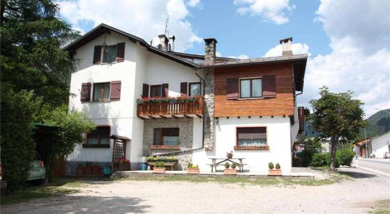 Apartment with terrace | Dogs allowed in Auronzo di Cadore