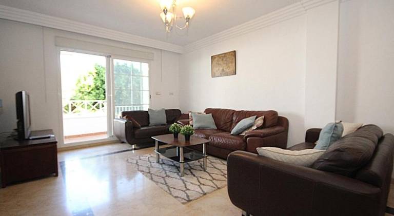Holiday apartment with pool — photo 2