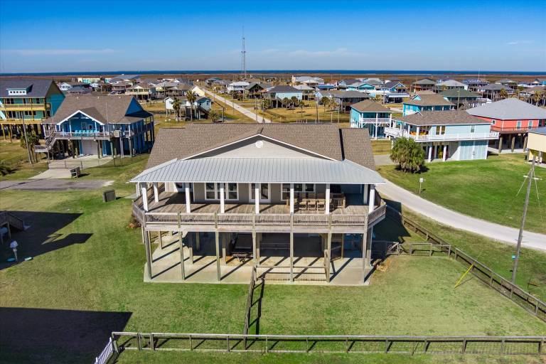 Vacation home | Beach view | Pet-friendly in Bolivar, TX
