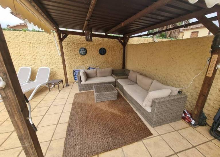 Vacation home with private pool & barbeque — photo 2