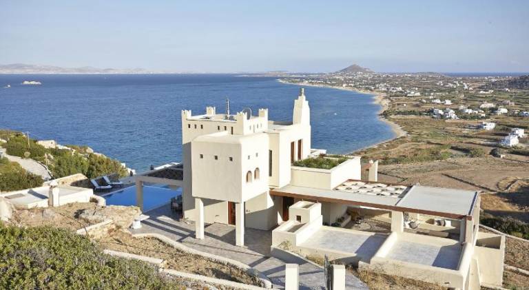 Villa with terrace, sauna & private pool in Naxos