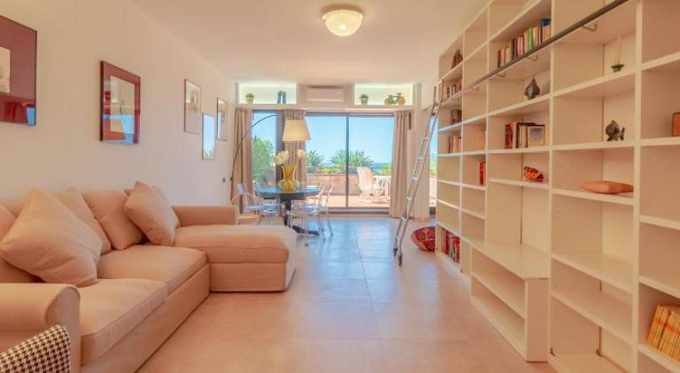 Pleasant holiday apartment | Close to the beach | Pet-friendly in Camogli