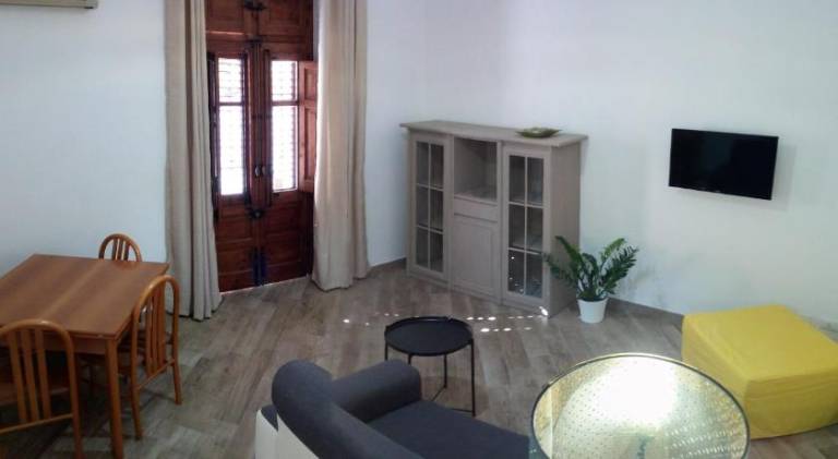 Apartment with 1 room for 4 persons — photo 2