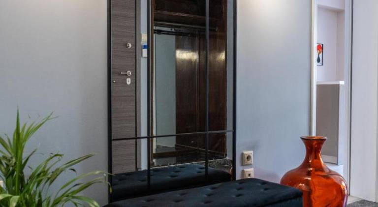 Fully equipped rental apartment with terrace | Next to Acropolis Museum | Perfect for remote work | Pets allowed — photo 4