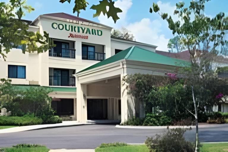 Courtyard by Marriott Memphis East/Park Avenue in Memphis, TN