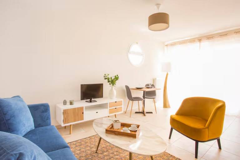 Wonderful rental apartment | Pet-friendly in Villeneuve-les-Avignon