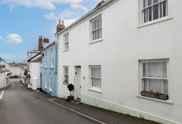 House Appledore