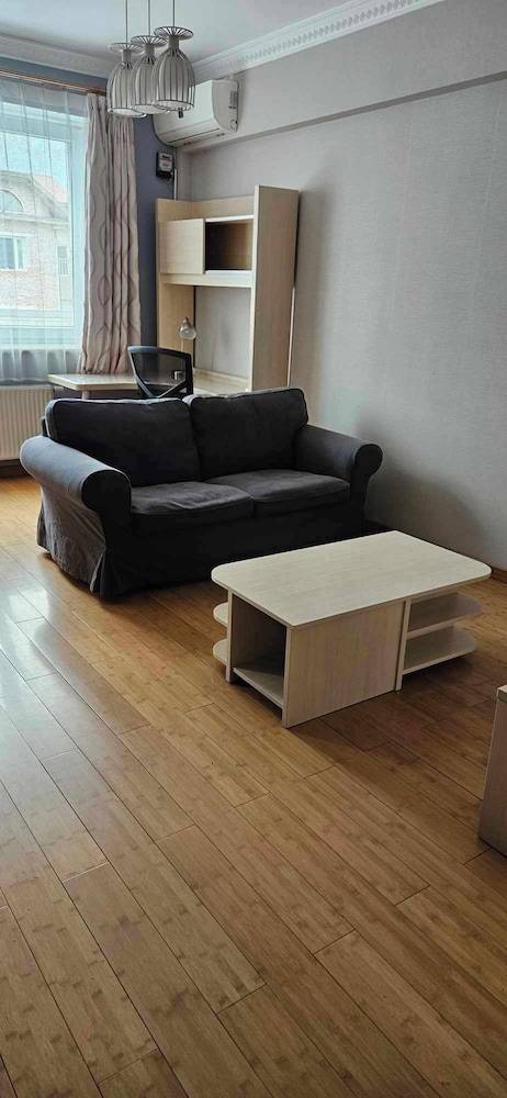 Aparthotel Khoroo 8