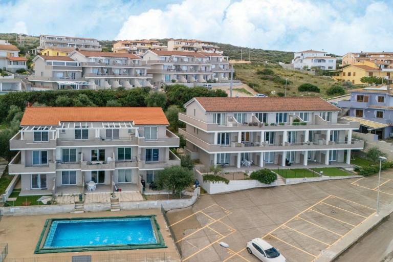 Holiday apartment with pool & terrace | Pets are welcome in Castelsardo