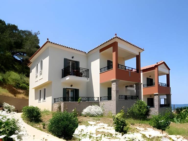 Alma Hotel in Lesvos