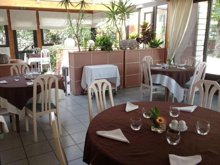 Logis L'Auberge Bourbonnaise - Vichy sud — photo 3