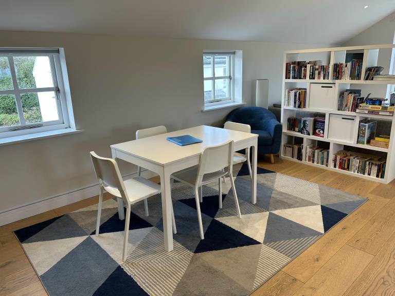 Apartment with yard — photo 5