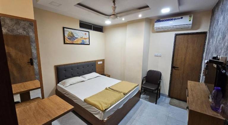 StayGuru Hotel Paradise Inn — photo 3