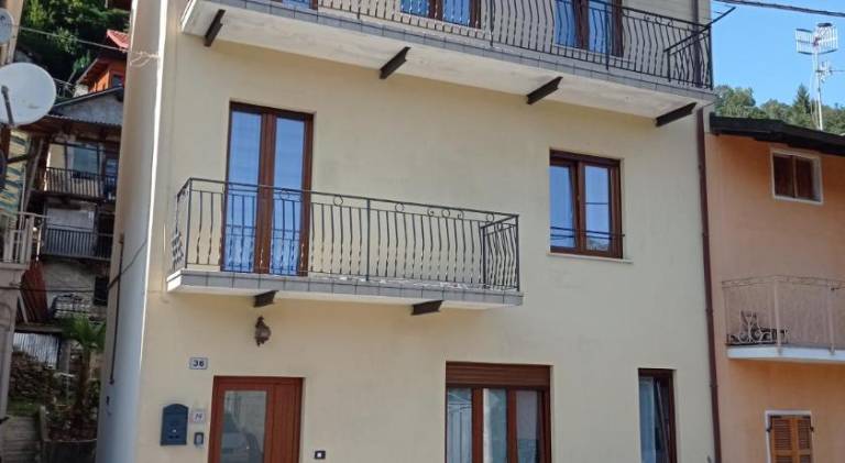 Apartment with 3 rooms for 8 persons in Baveno